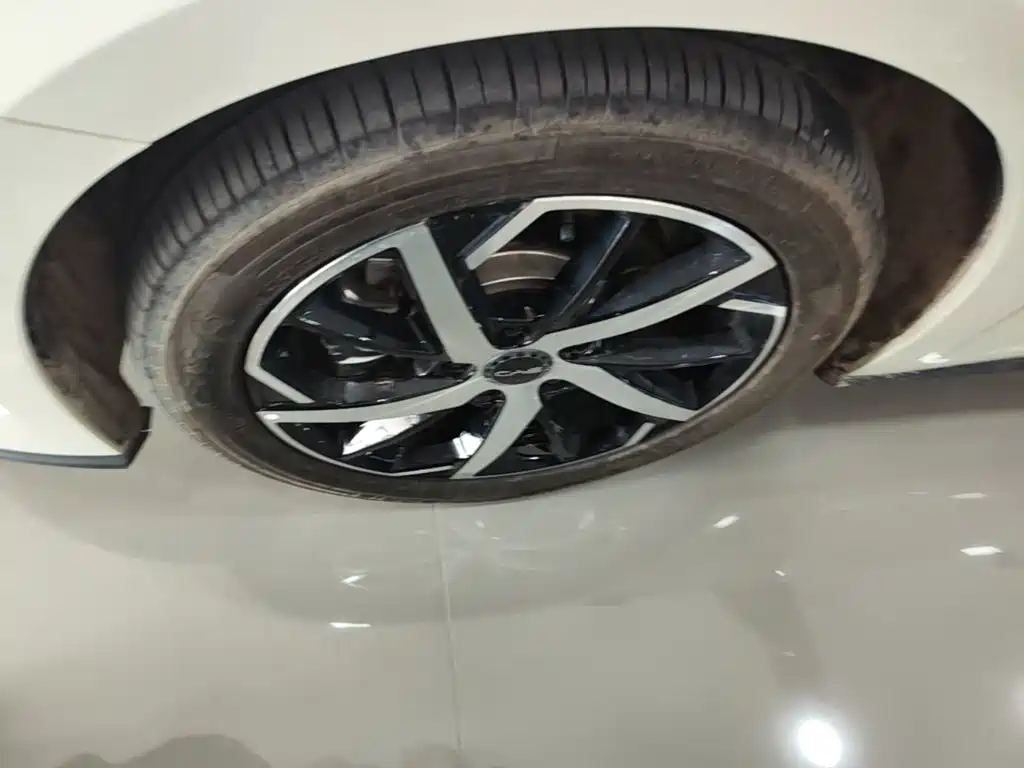 BYD Seal 07 DM-i — миниатюра 23