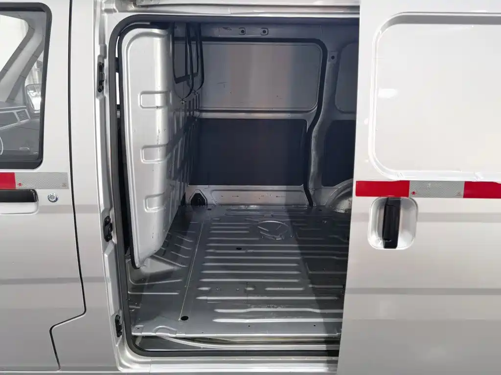 Wuling Zhiguang — миниатюра 15
