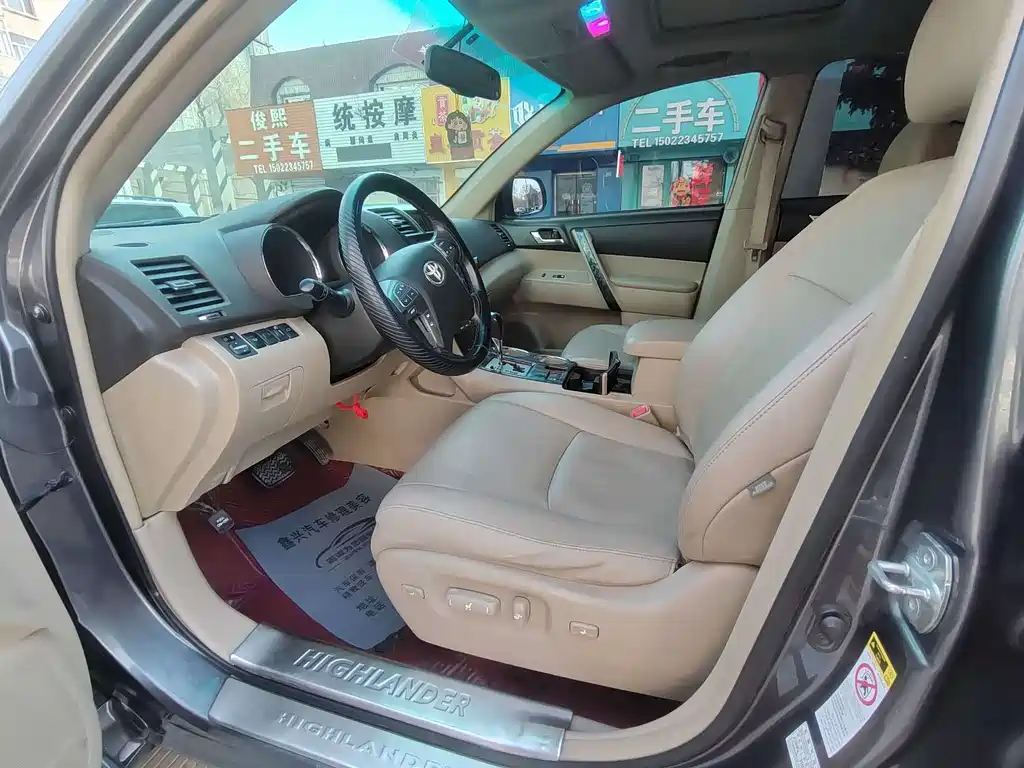 Toyota Highlander — миниатюра 9