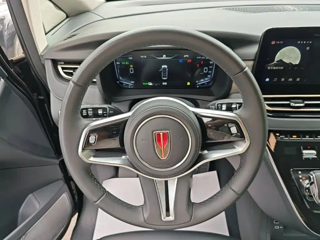 Hongqi Hongqi HQ9 PHEV — миниатюра 11
