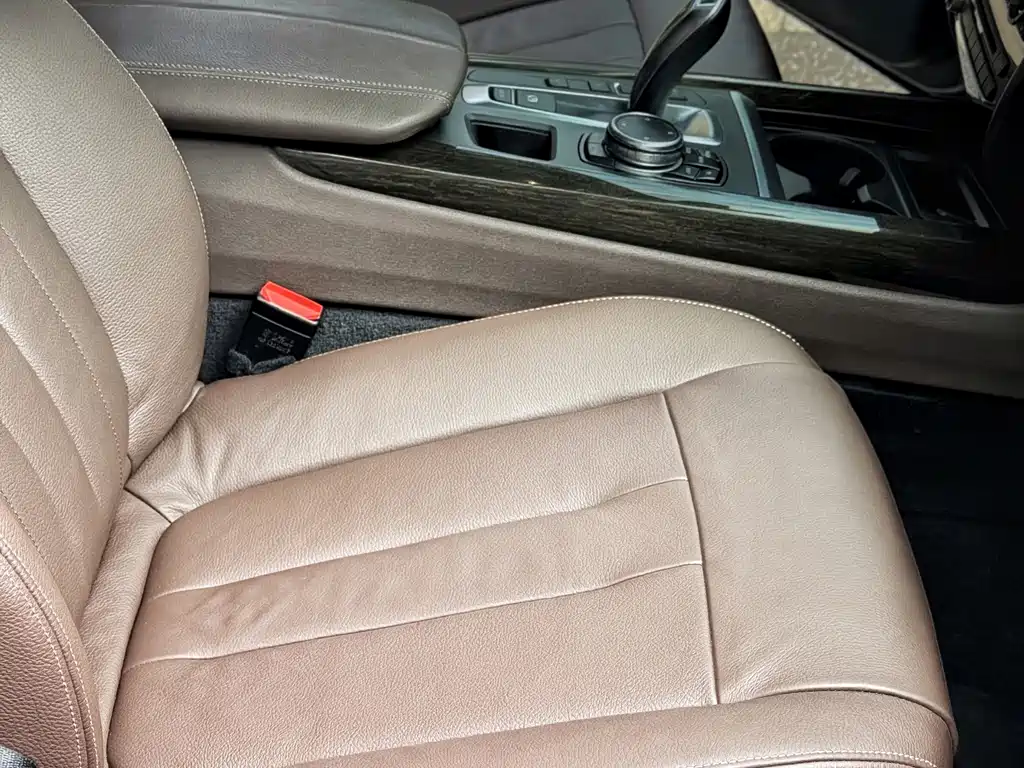 BMW X5 (Import) — миниатюра 12
