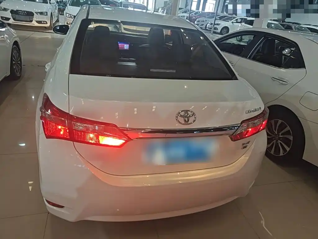Toyota Corolla — миниатюра 6