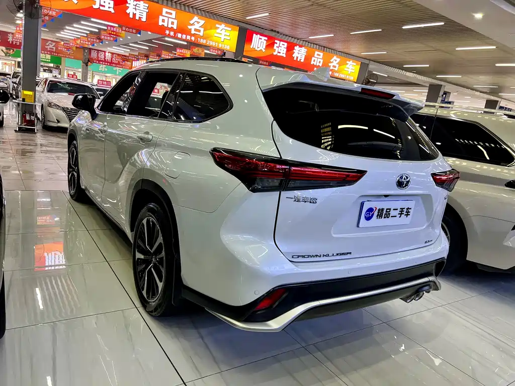 Toyota Crown Kluger — миниатюра 20