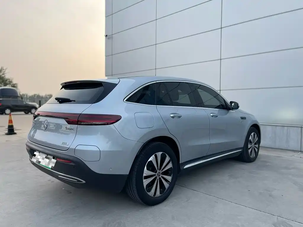 Mercedes-Benz EQC — миниатюра 6