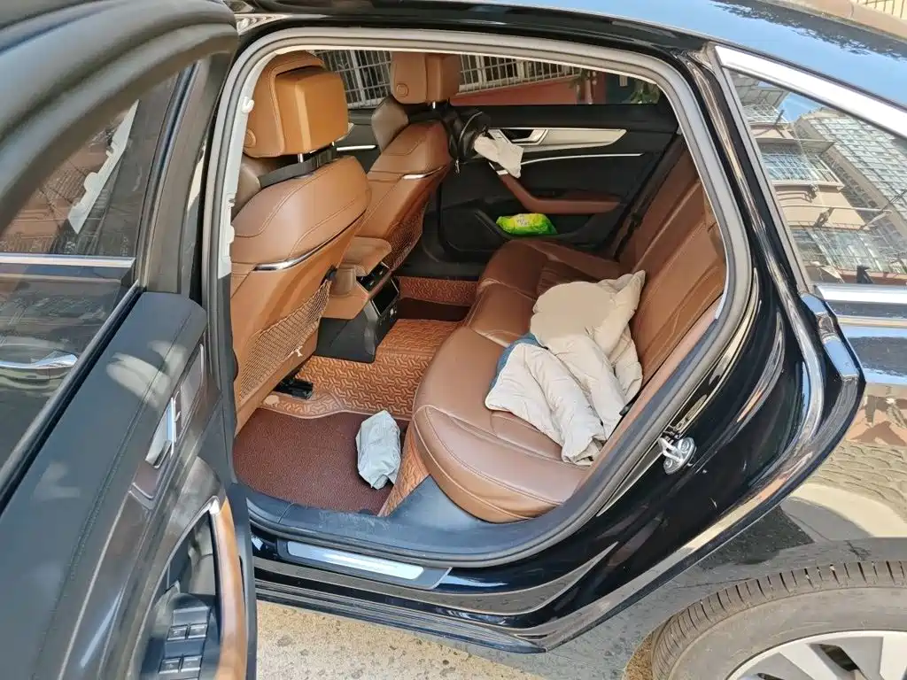 Audi A6L — миниатюра 15