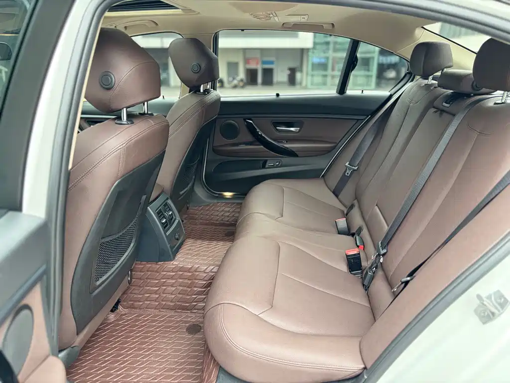BMW 3 Series — миниатюра 13