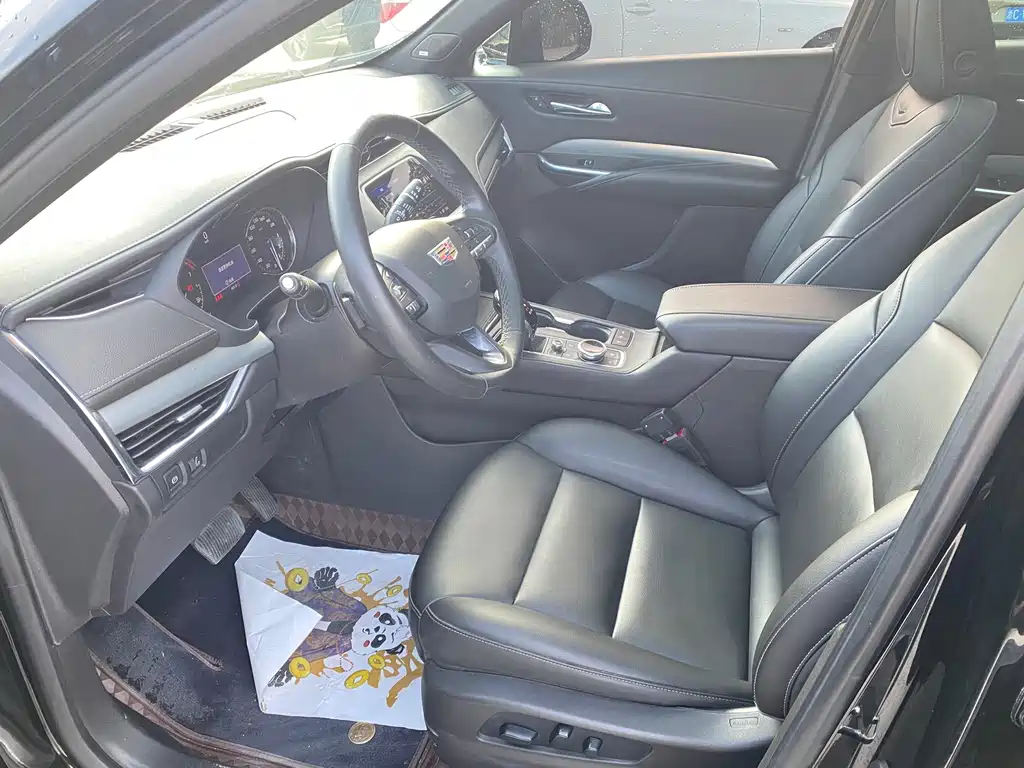 Cadillac XT4 — миниатюра 7