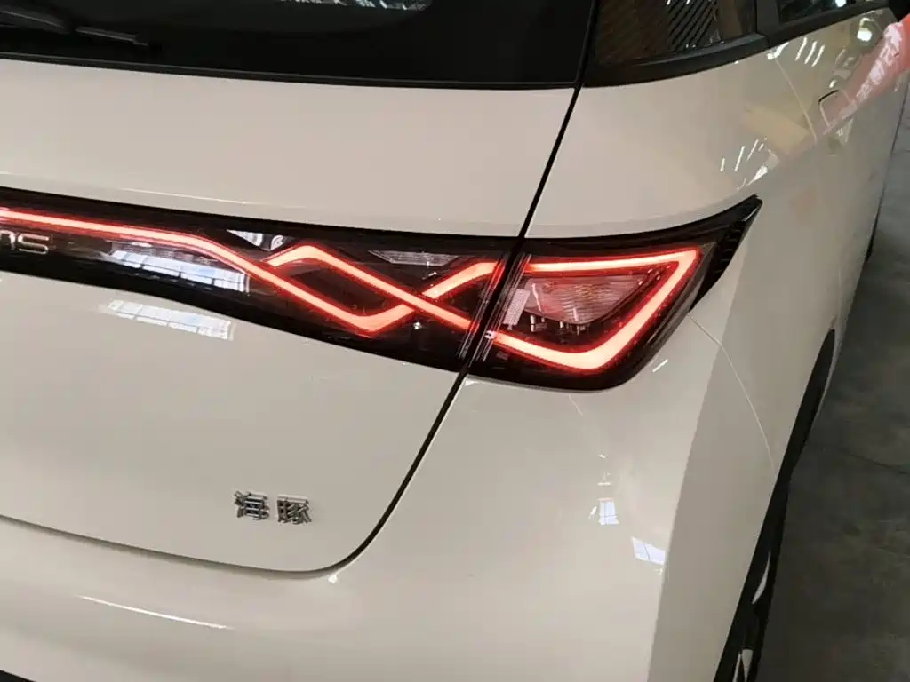 BYD Dolphin — миниатюра 8
