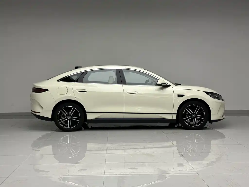 BYD Qin L — миниатюра 5