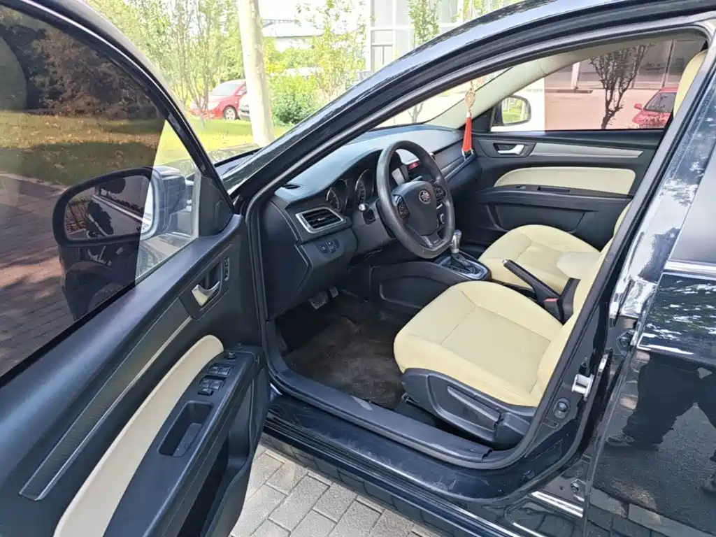Bestune B30 — миниатюра 16