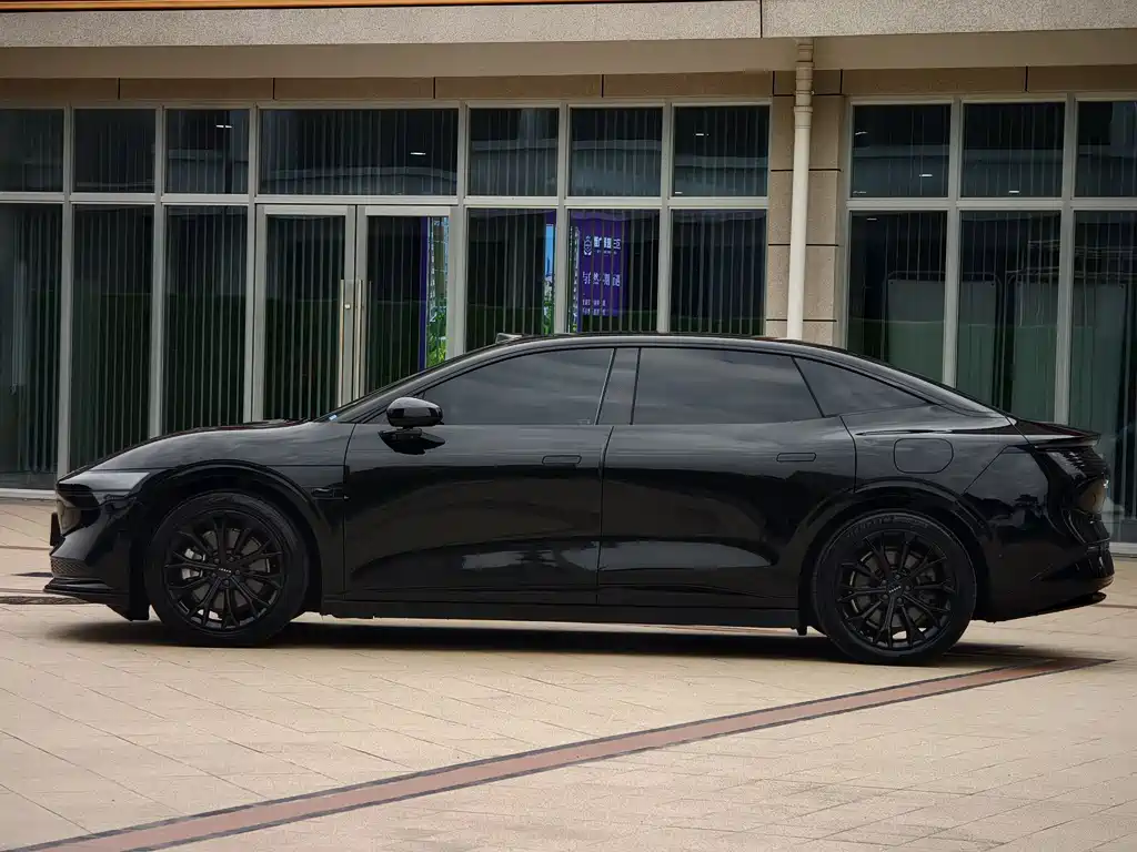 ZEEKR EXTREME KRYPTON 007