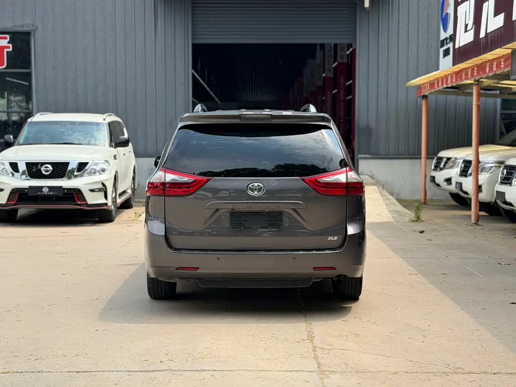 Toyota Sienna 2019 3.5L