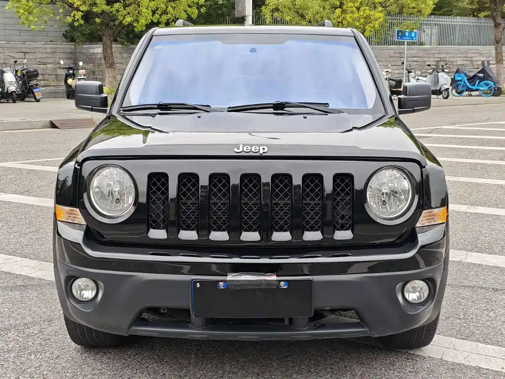 Jeep Patriot — миниатюра 2