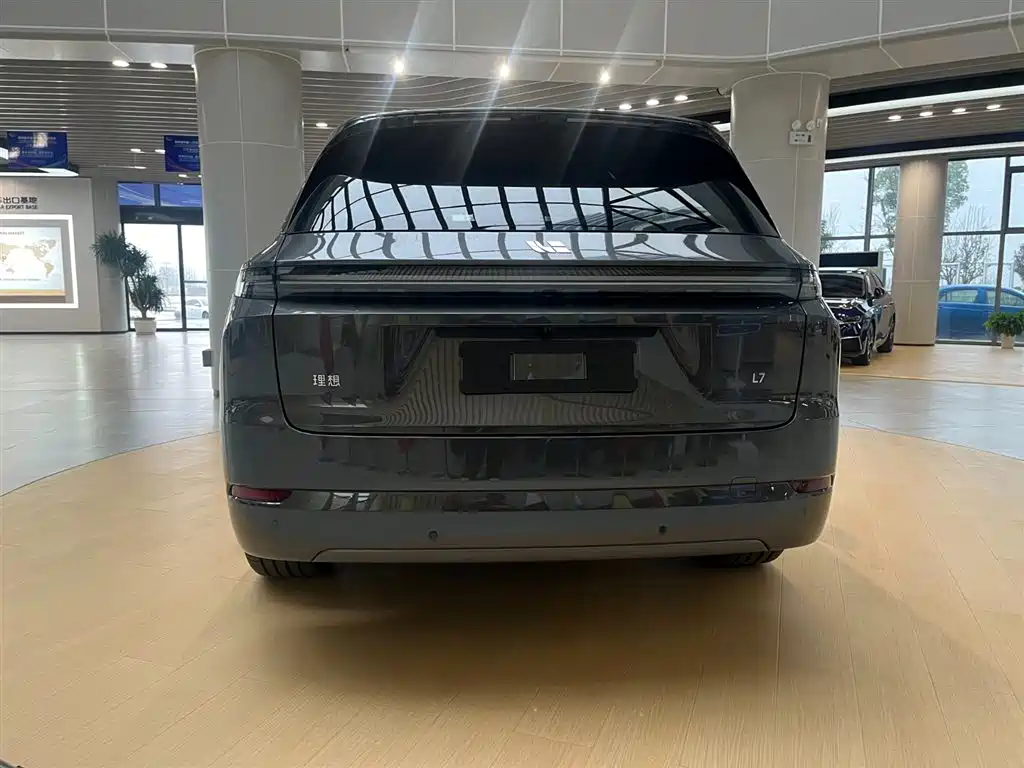 Li Auto IDEAL L7