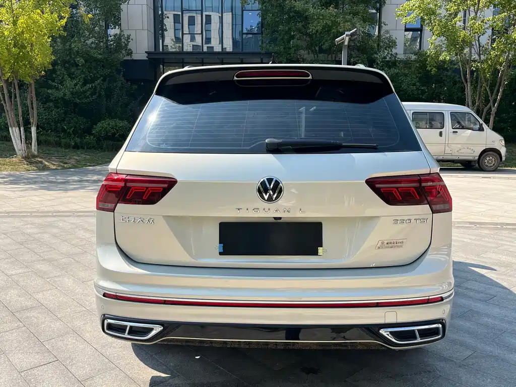 Volkswagen Tiguan L — миниатюра 5