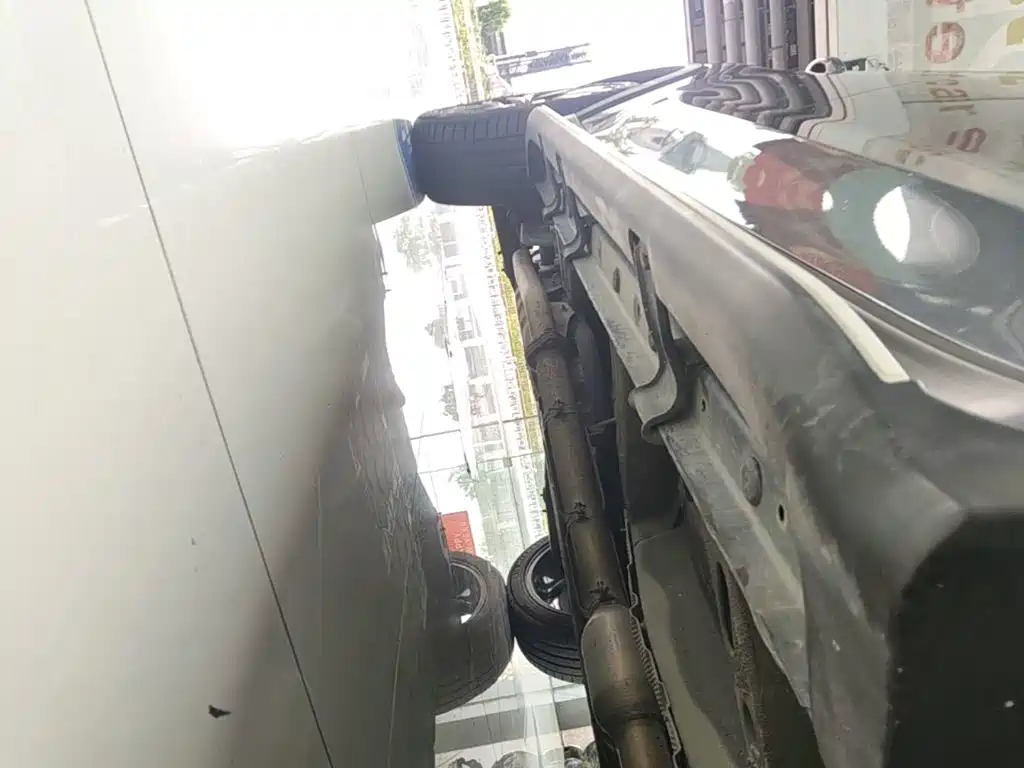 Roewe RX5 New Energy — миниатюра 21