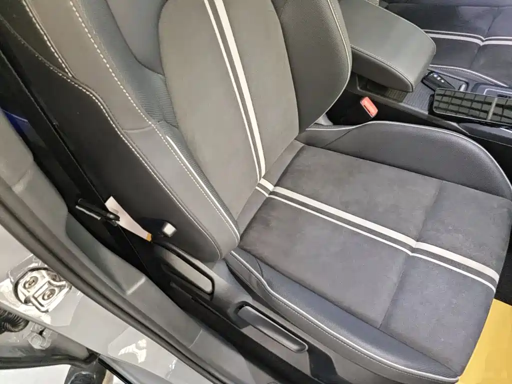 Volkswagen Golf — миниатюра 25
