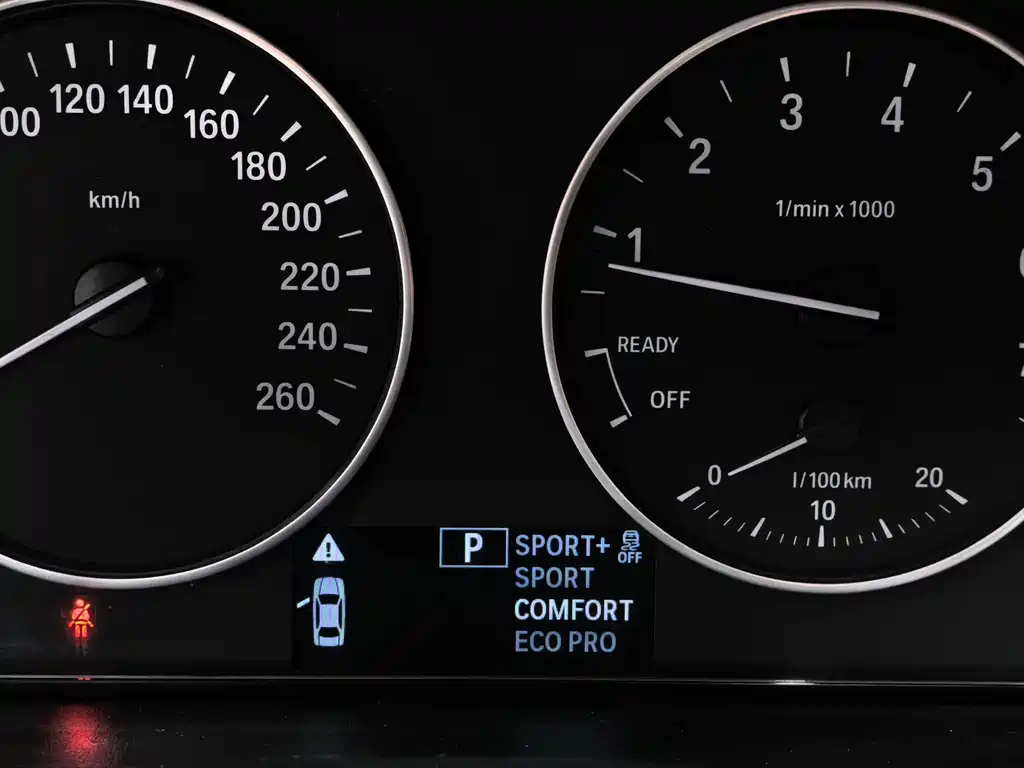 BMW 3 Series — миниатюра 13