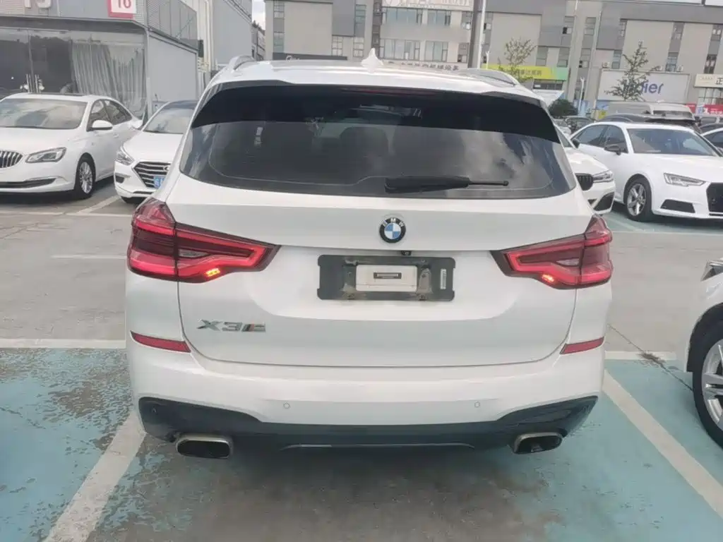 BMW X3 — миниатюра 6