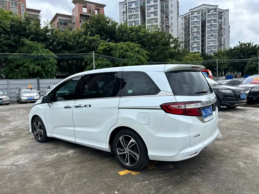 Honda Odyssey — миниатюра 5