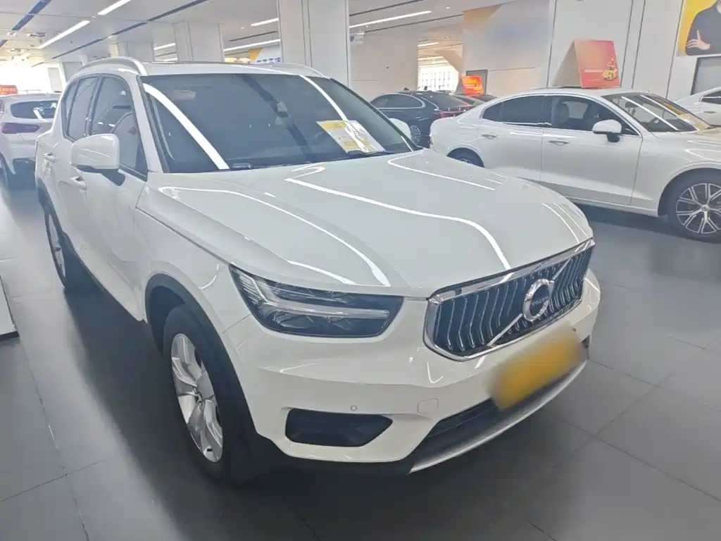 Volvo XC40 — миниатюра 4
