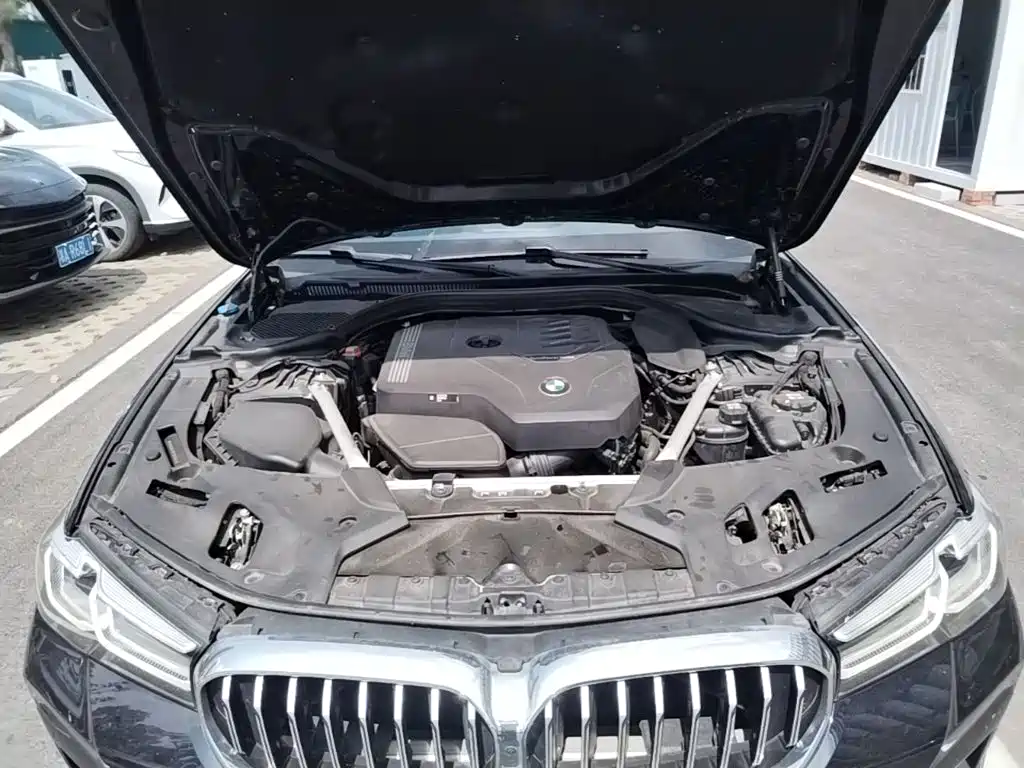 BMW 5 Series — миниатюра 23