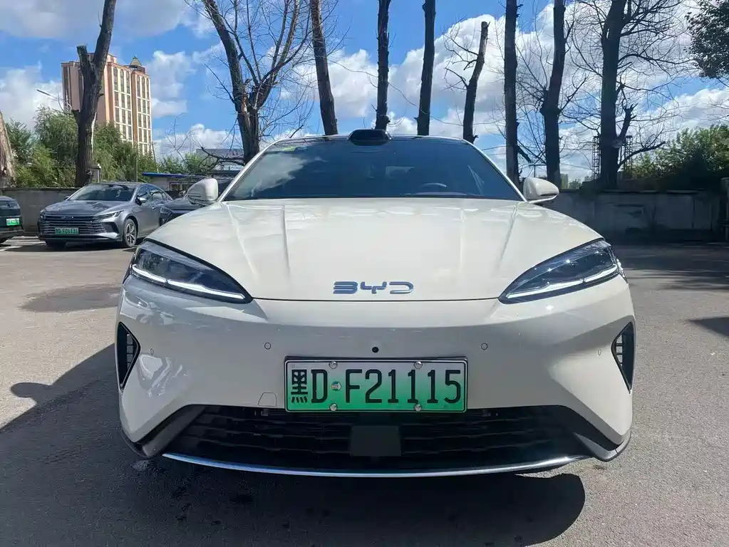 BYD Seal 07 DM-i — миниатюра 2