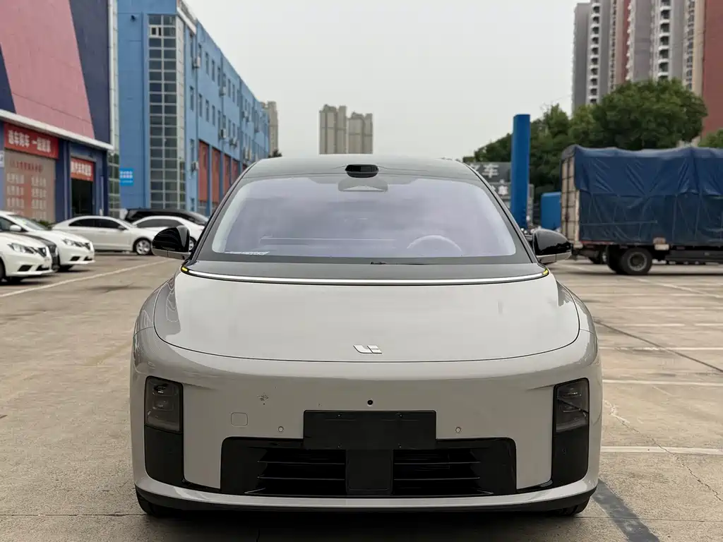 Li Auto Li i8 — миниатюра 2