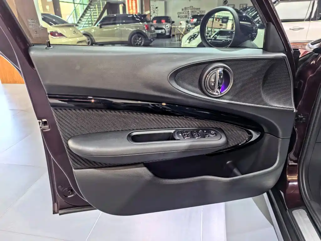 MINI Mini Clubman — миниатюра 14