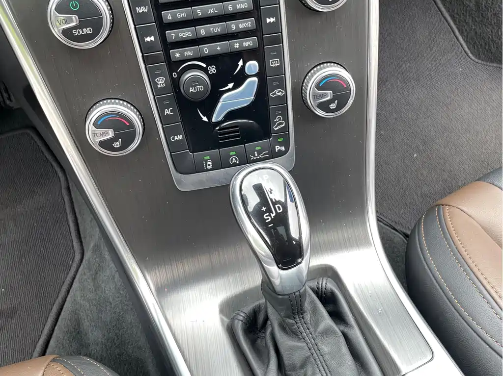 Volvo XC60 — миниатюра 12