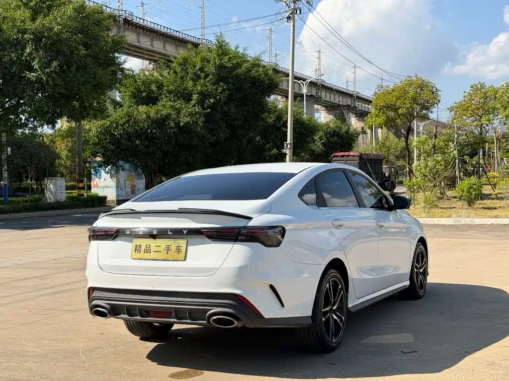Geely Binrui — миниатюра 7