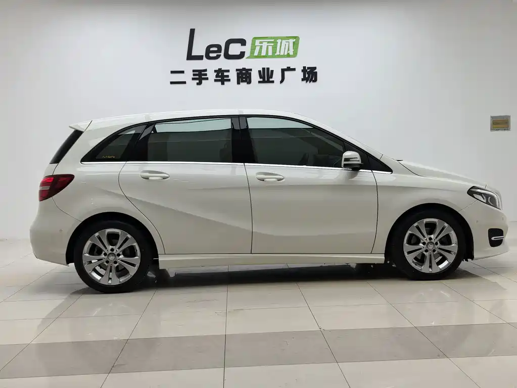 Mercedes-Benz B-Class — миниатюра 3