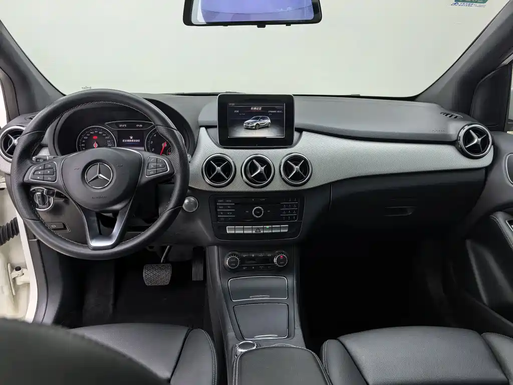 Mercedes-Benz B-Class — миниатюра 11