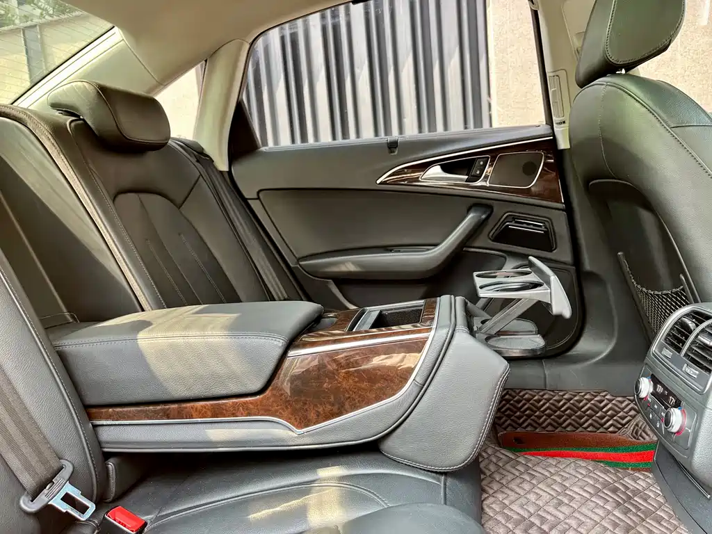 Audi A6L — миниатюра 18