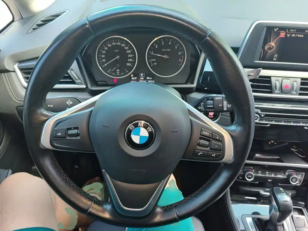 BMW 2 Series Active Tourer (Import) — миниатюра 11