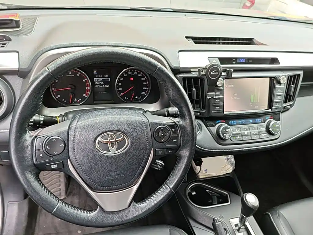 Toyota RAV4 — фотографии объявления, Фото 11