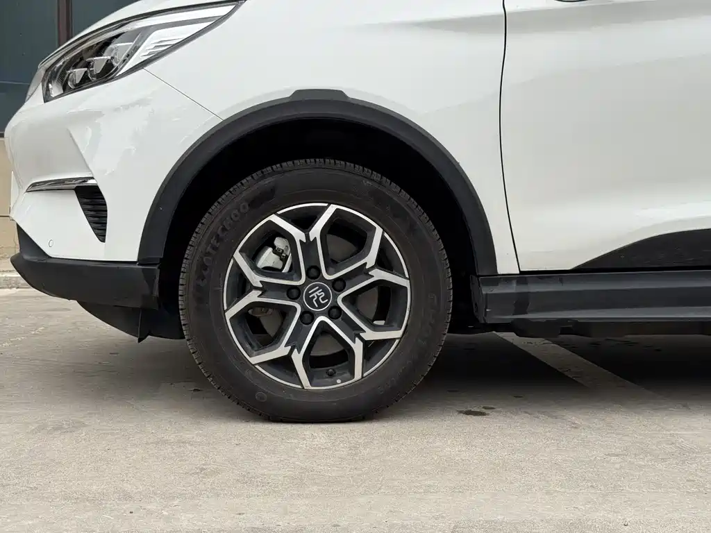 BYD Yuan Pro — миниатюра 3