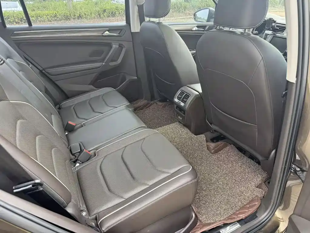 Volkswagen Tiguan L — миниатюра 13