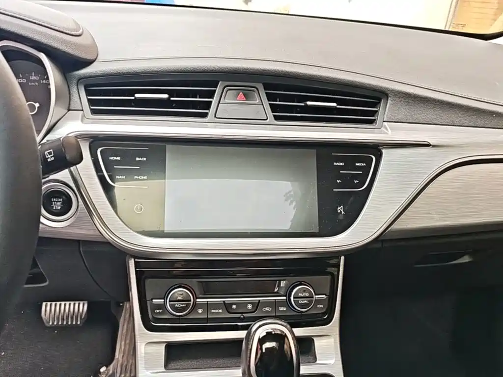 Geely Emgrand GS — миниатюра 13