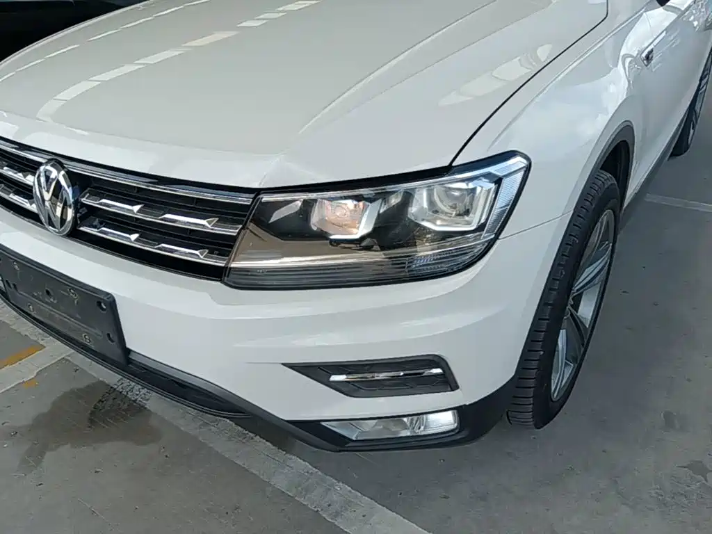 Volkswagen Tiguan L — миниатюра 24