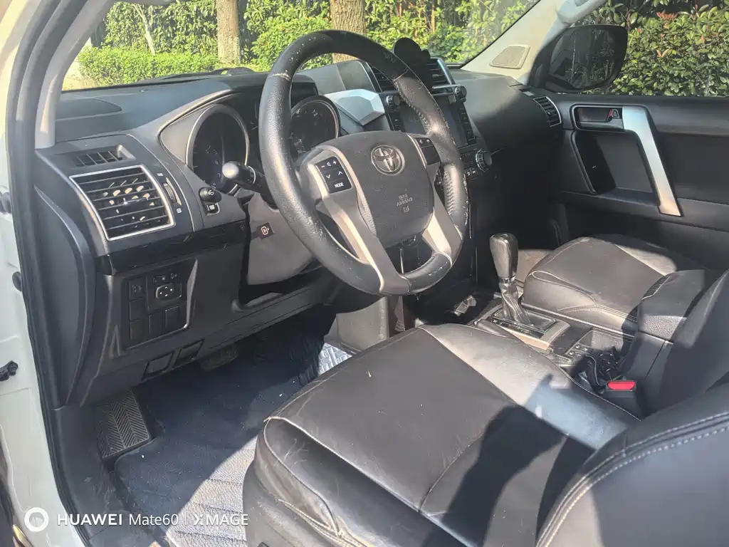 Toyota Prado — миниатюра 9