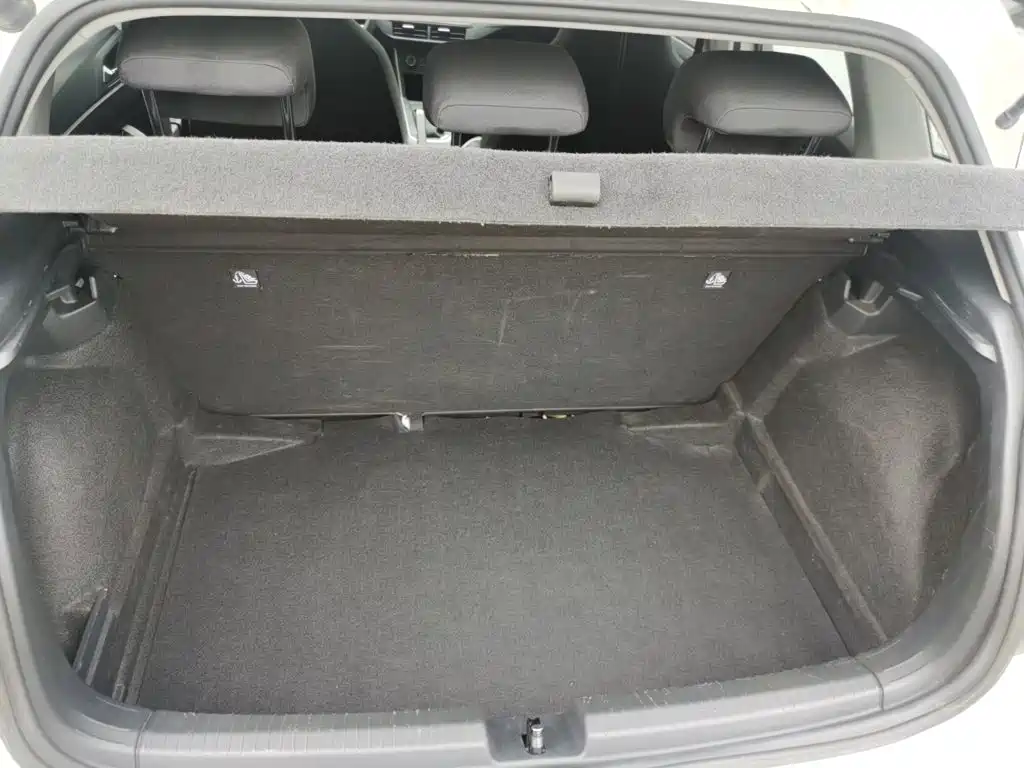 Volkswagen Polo — миниатюра 15