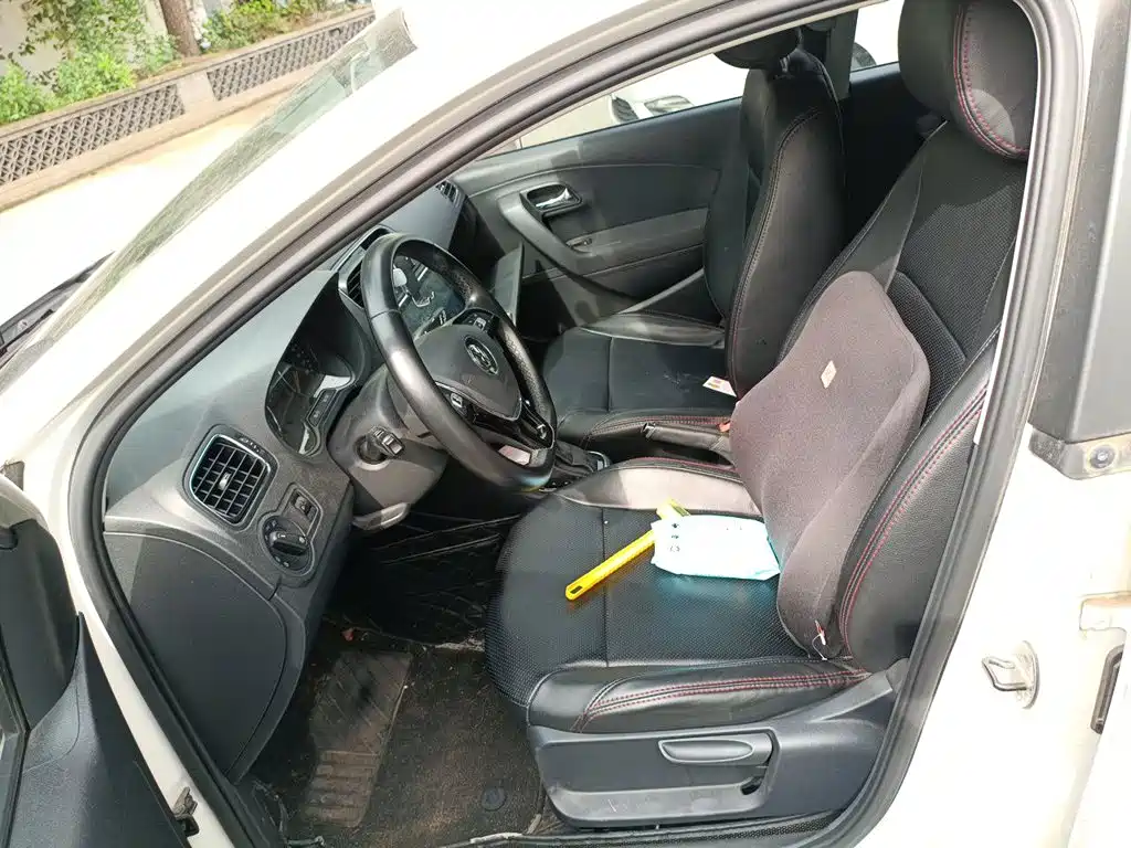Volkswagen Polo — миниатюра 16