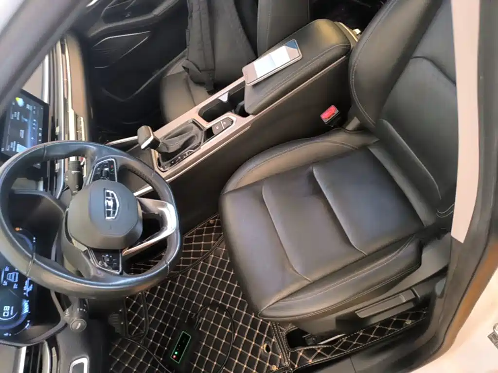 Geely Emgrand — миниатюра 15