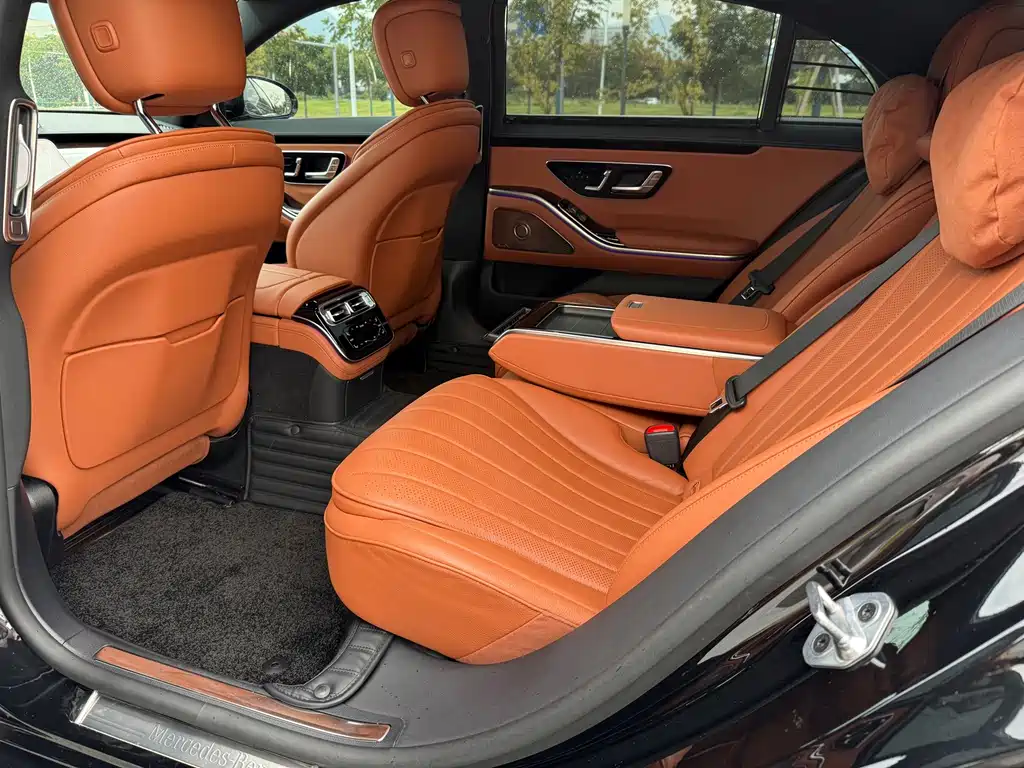 Mercedes-Benz S-Class — миниатюра 11
