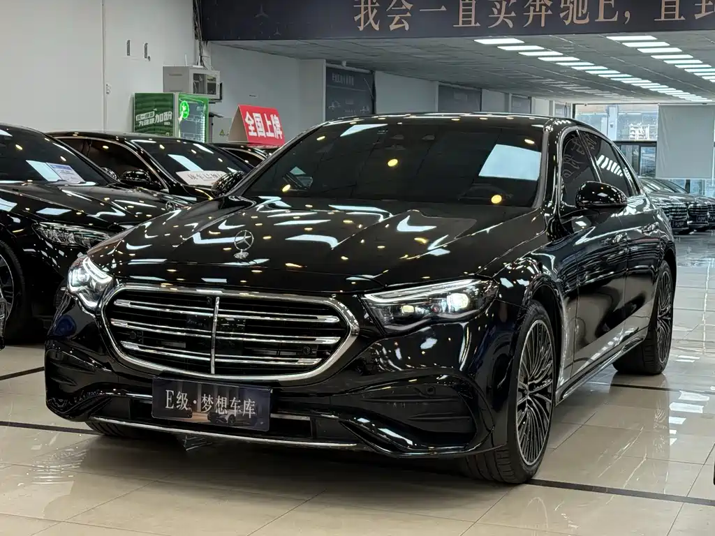 Mercedes-Benz E-Class — миниатюра 2