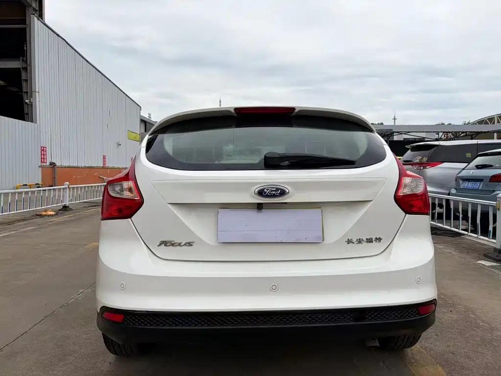 Ford Focus — миниатюра 11