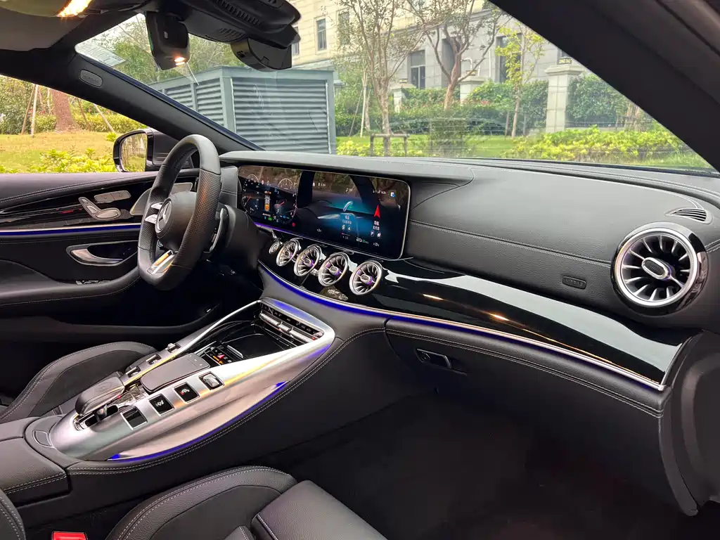 Mercedes-Benz AMG GT — миниатюра 11