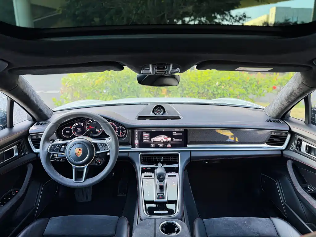 Porsche Panamera — миниатюра 9