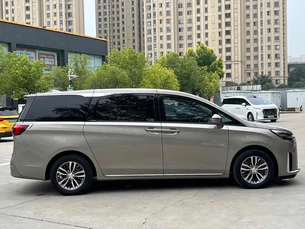 Buick GL8 — миниатюра 4